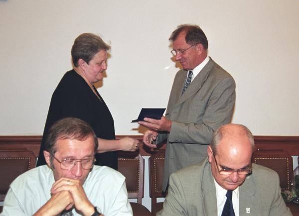 Medal KF 2002 4.jpg